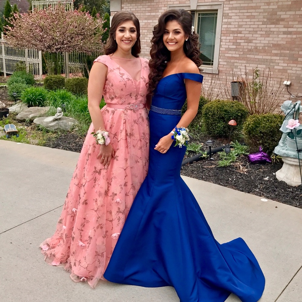 Pink Sherri Hill Prom ballgown